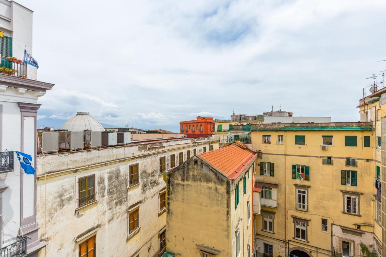 Apartamento Jude'S Roof At Chiaia Nápoles Exterior foto